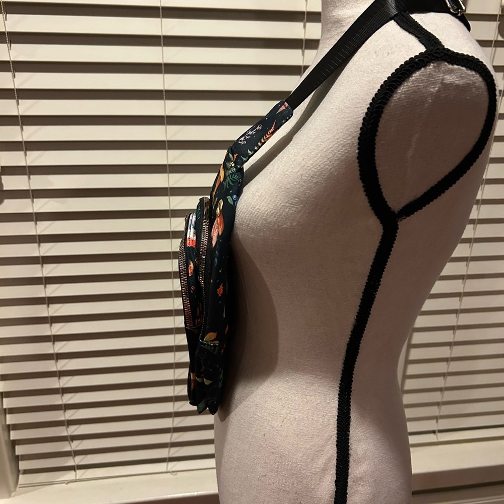 Floral and Mushroom Patterned Black Sling Bag - Picture 3 of 7